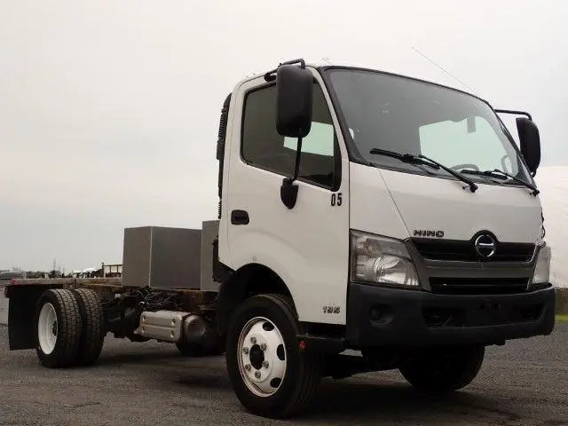 Hino 195 2018