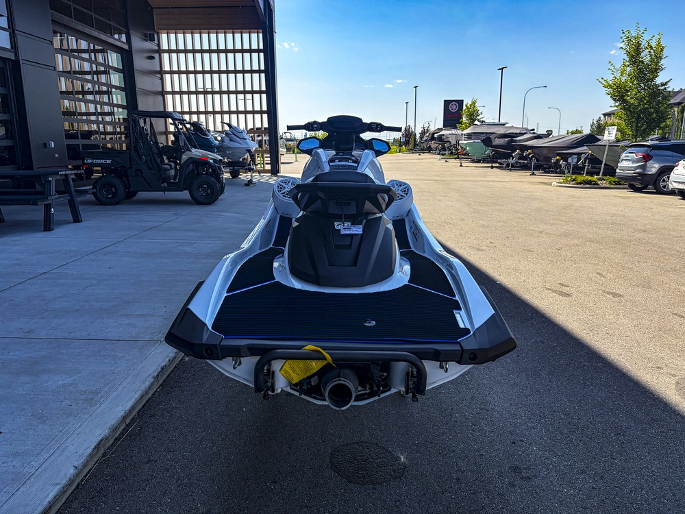 2026 Yamaha Vx Deluxe (w/ Audio) alt