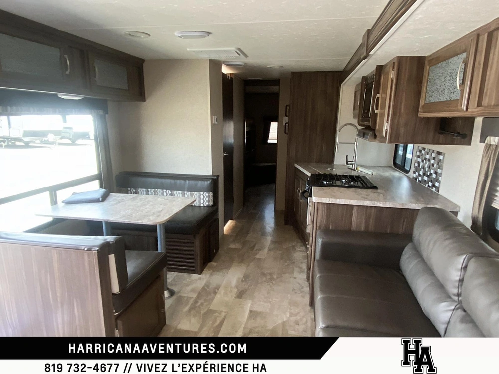 Coachmen Apex 300bhs 2018 alt
