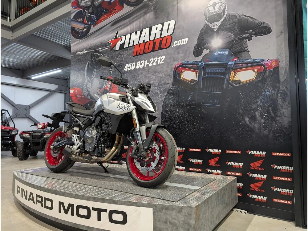 Suzuki Gsx-800s Gsx-8s 2025 alt