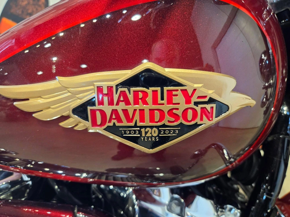 Harley-davidson Softail Heritage 114 115 Anniversaire 2023 alt