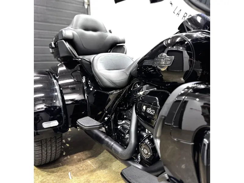 Harley-Davidson TRI GLIDE FLHTCUTG 2025
