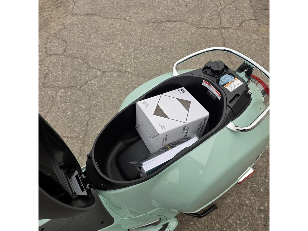 2026 Vespa Gts 310 alt