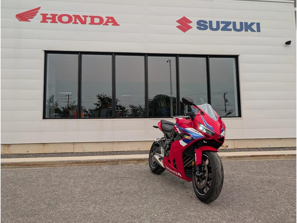 Honda Cbr650ract E-clutch 2026 alt