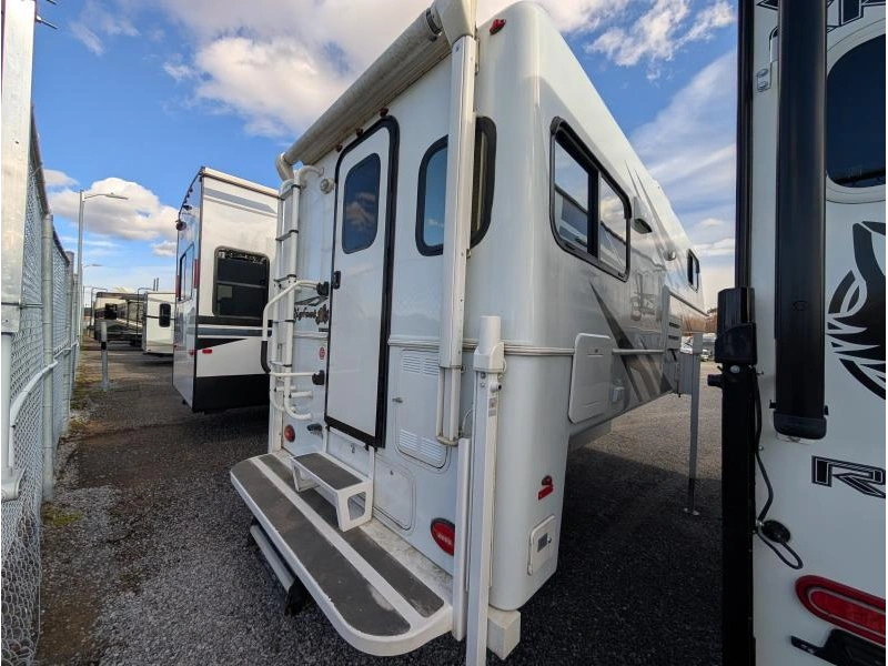 2021 Bigfoot Rv Bigfoot 25c96lb alt