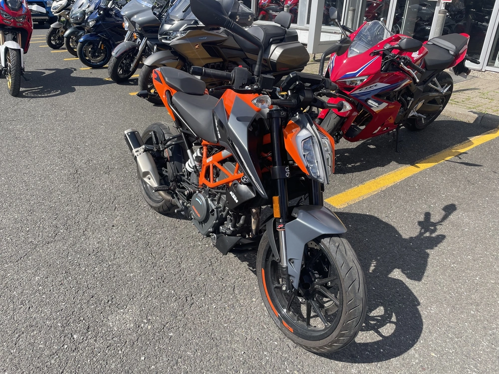 Ktm Duke 390 2023 alt