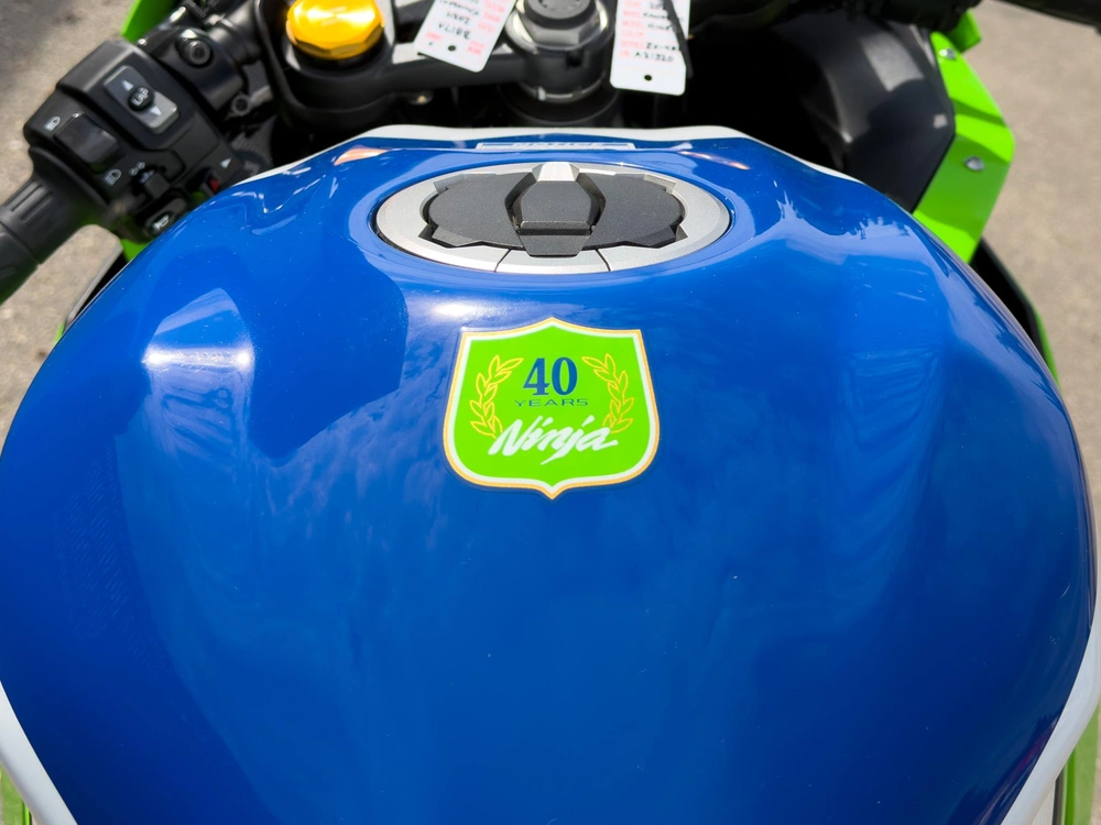 2024 Kawasaki Ninja Zx-4rr alt