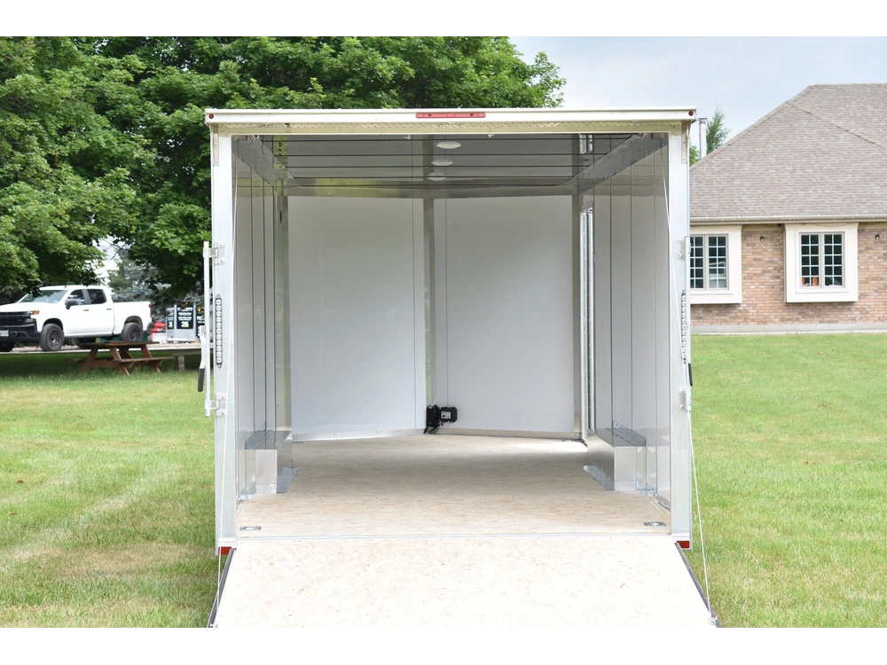 2026 Enbeck Aluminum Enclosed 8.5' X 20' Ta alt