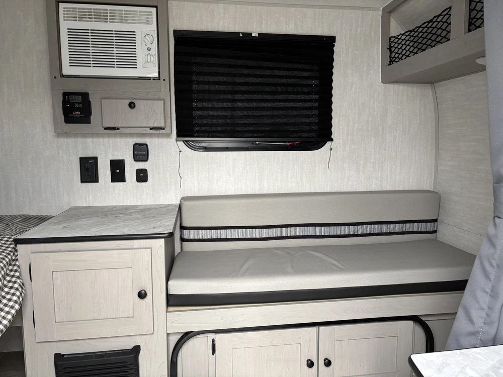 2025 Forest River Clipper 12000rok alt