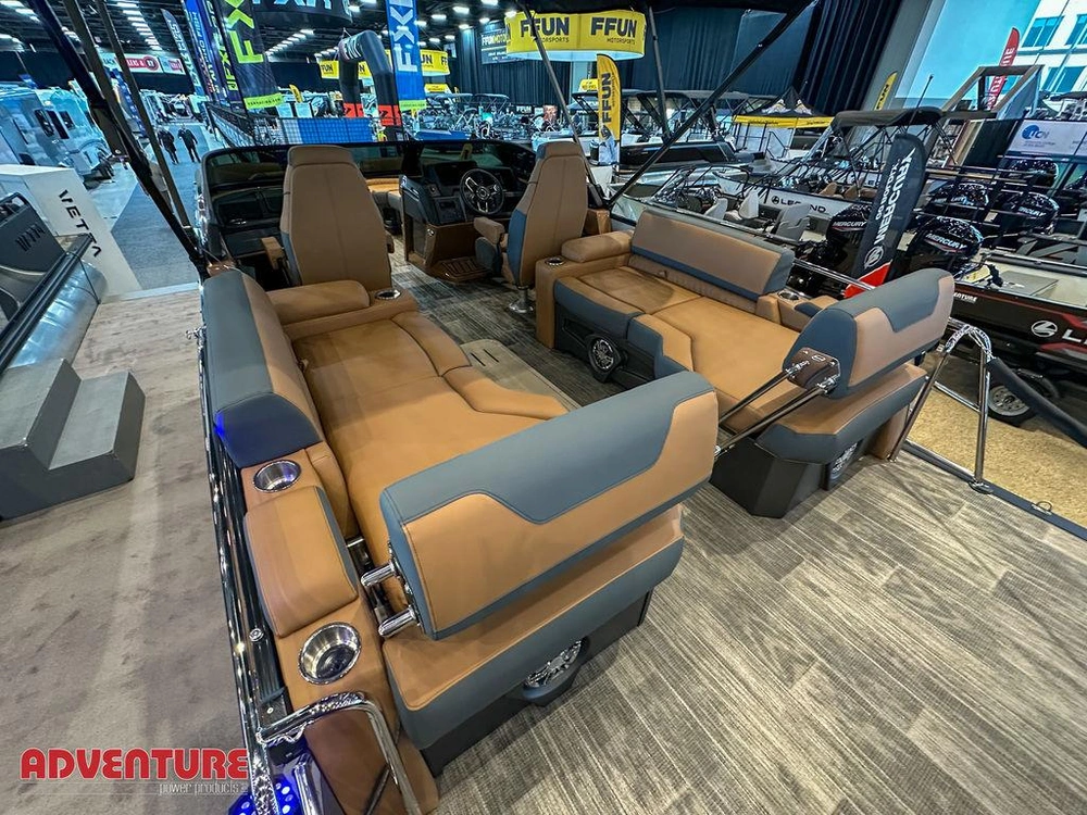 2026 Other Levata 23 Qls Windshield alt