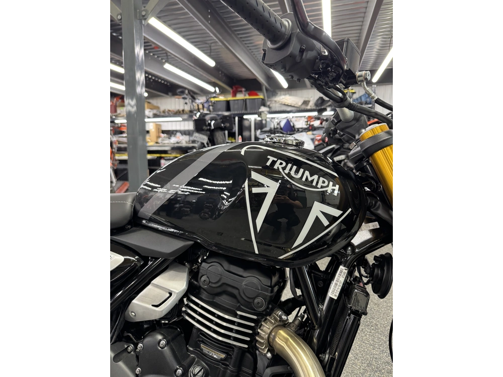 Triumph Speed 400 Noir 2026 alt