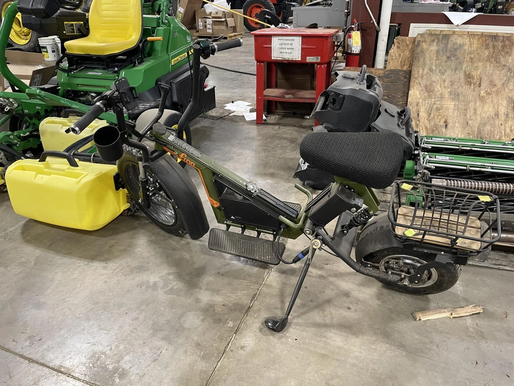 2023 Finn Scooter alt