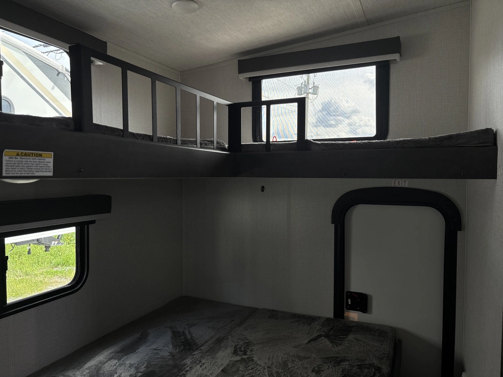 2024 Keystone Rv Cougar 29bhl alt
