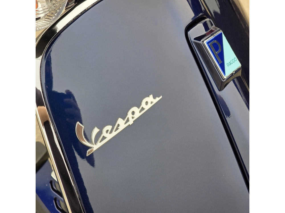 2026 Vespa Primavera 150 alt