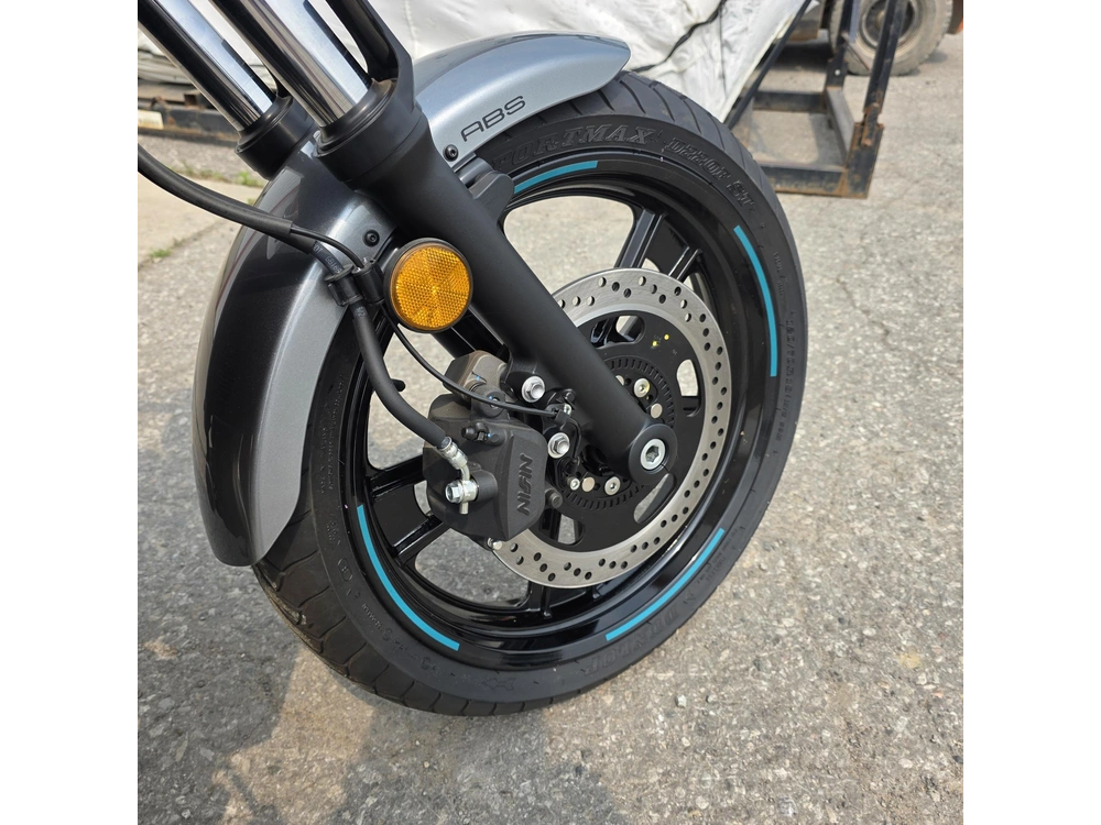 2025 Kawasaki Vulcan S Cafe alt