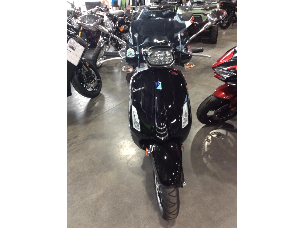 2023 Vespa Sprint 150 Abs alt