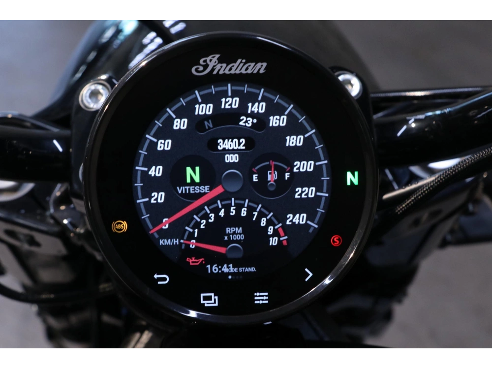 2025 Indian Motorcycle Scout Bobber Limited +tech alt