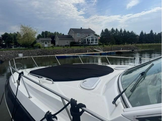Cruisers Yachts 380 Express 2013 alt