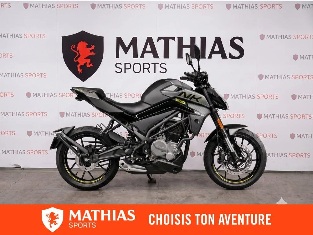 2026 Cfmoto 300nk alt