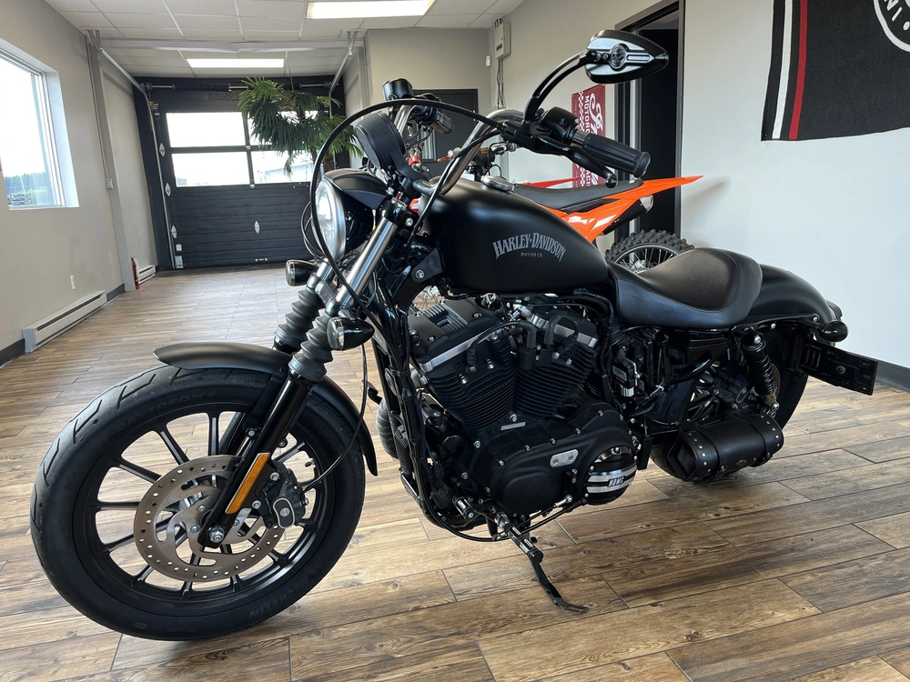 Harley-davidson Xl883 Iron Dark 2014 alt