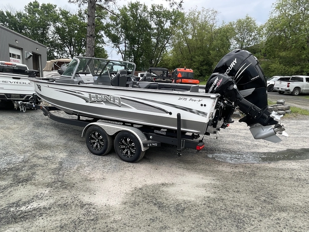 2017 Lund Boat Co 2175 Pro V alt