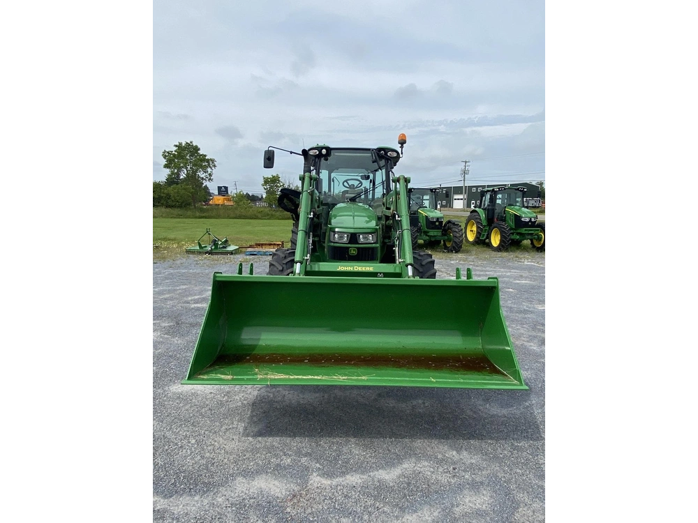 John Deere 5125r 2021 alt