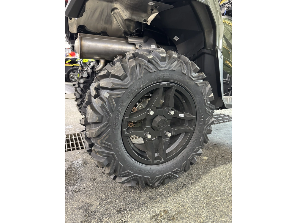 2026 Polaris 570 Premium 40e alt