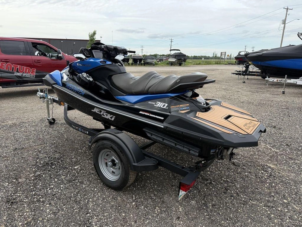 2023 Kawasaki Ultra 310lx alt