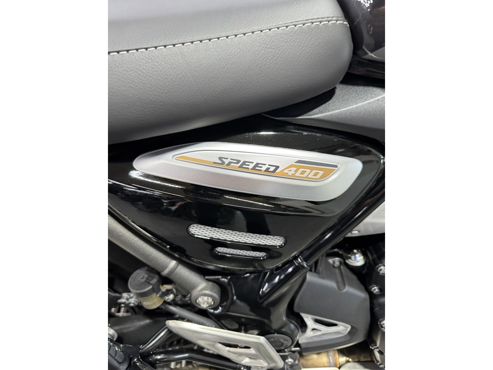 Triumph Speed 400 Noir 2026 alt