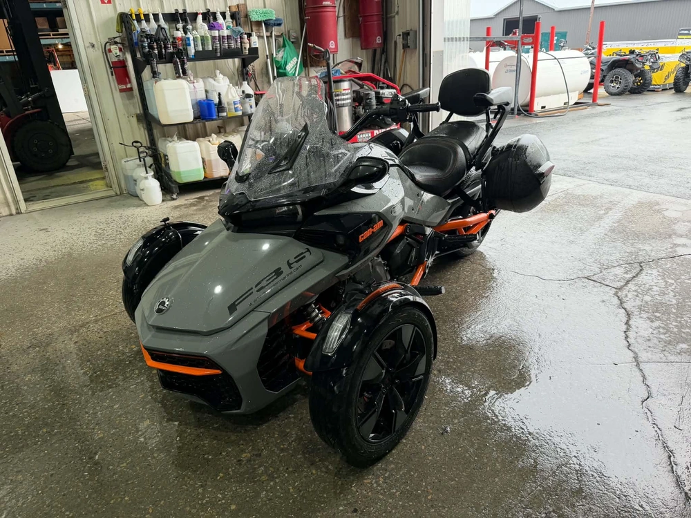 Can-am F3-s 2021 alt