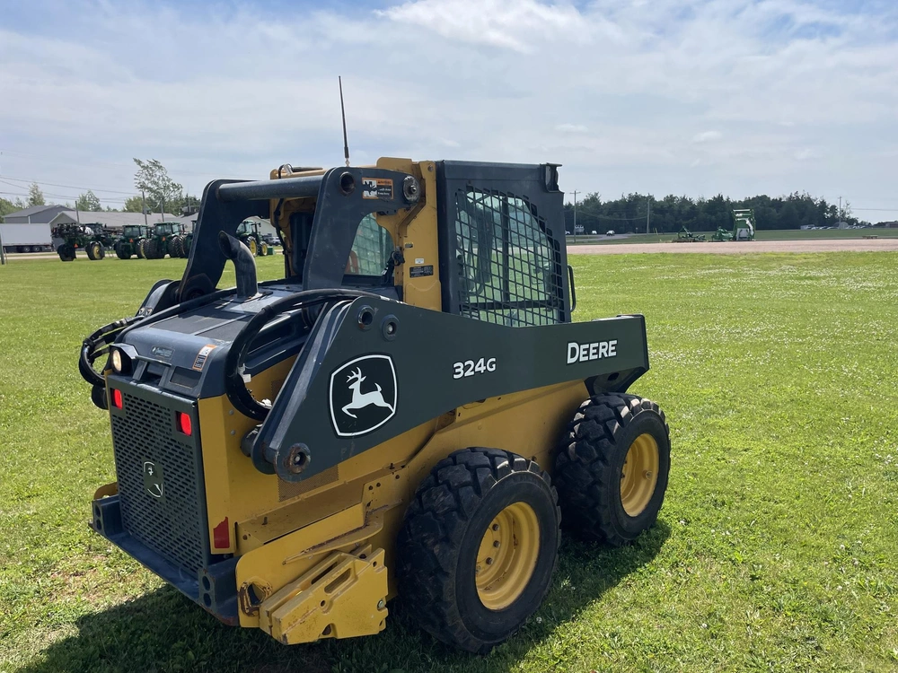 John Deere 324g 2024 alt