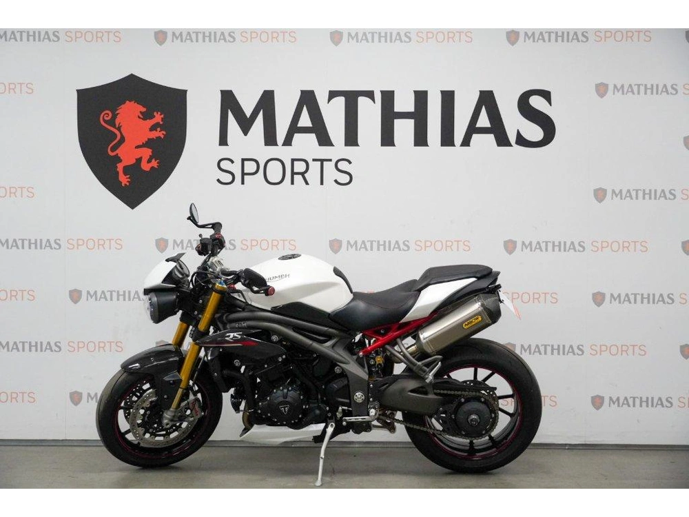 Triumph Speed Triple 1050 R 2017 — photo 5