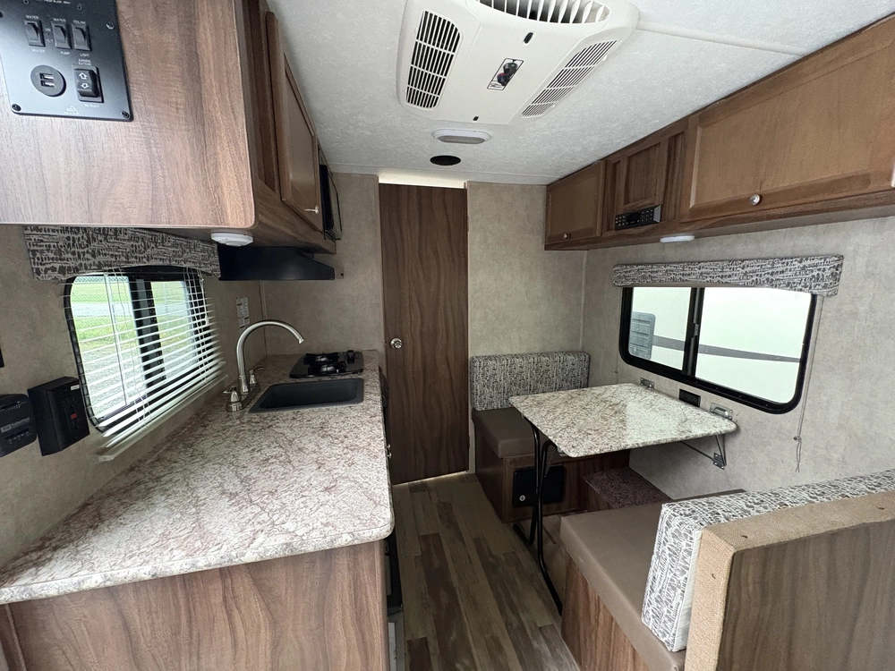 Forest River Viking 17fq 2018 alt