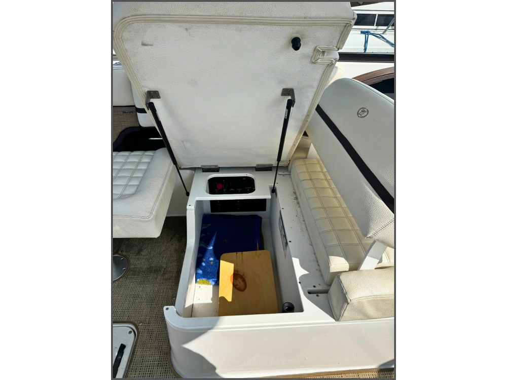 2018 Cobalt Boats R30 alt