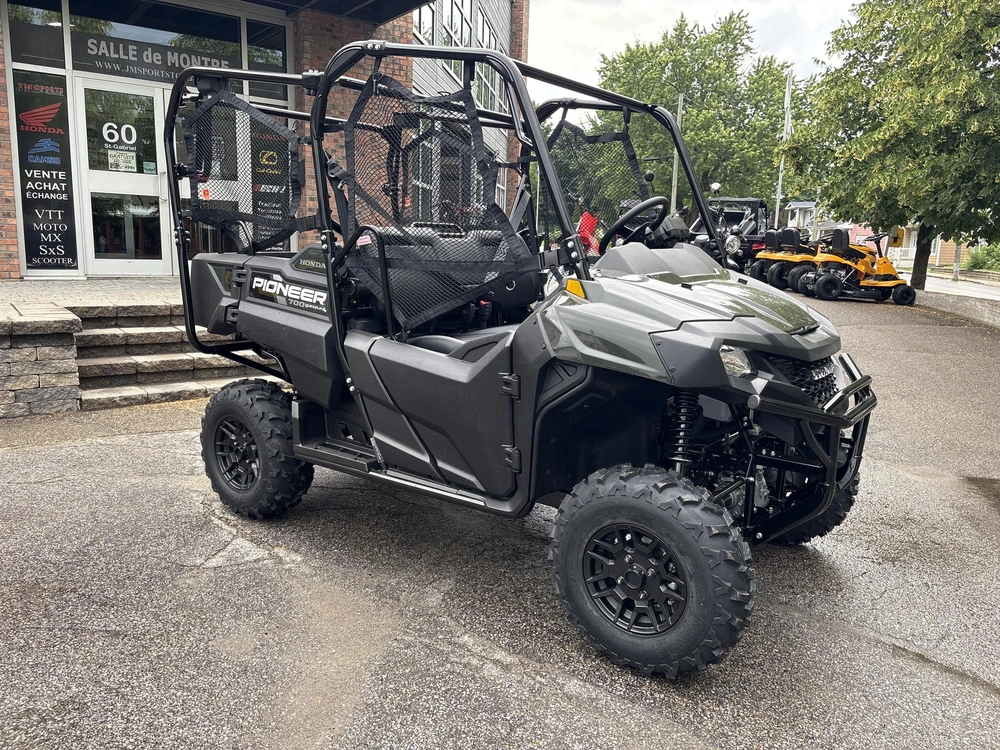 Honda Pioneer 700-4p Dlx 2026 alt