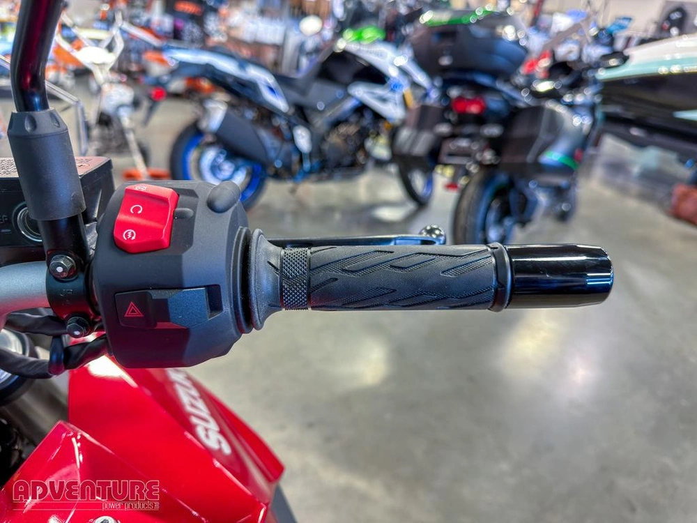 2026 Suzuki V-strom 800 alt