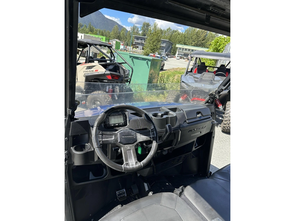 2023 Polaris Ranger Crew 1000 Premium *$102 Bi-weekly* alt