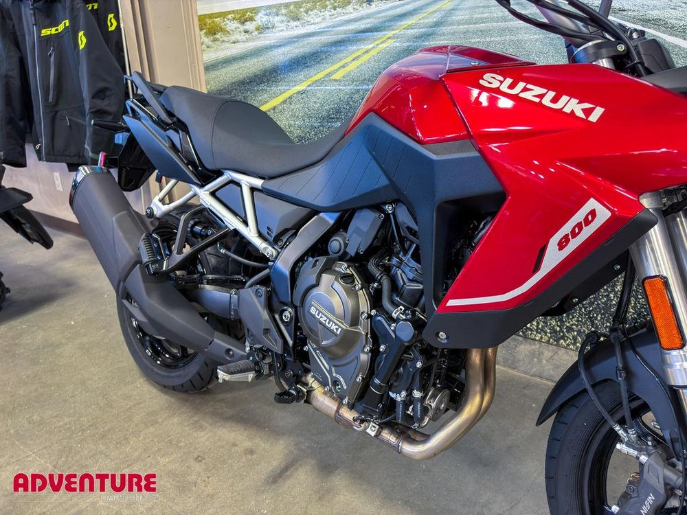 2026 Suzuki V-strom 800 alt