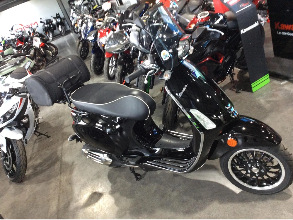 2023 Vespa Sprint 150 Abs alt
