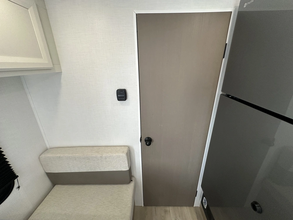 2027 Coachmen Clipper 17fq alt