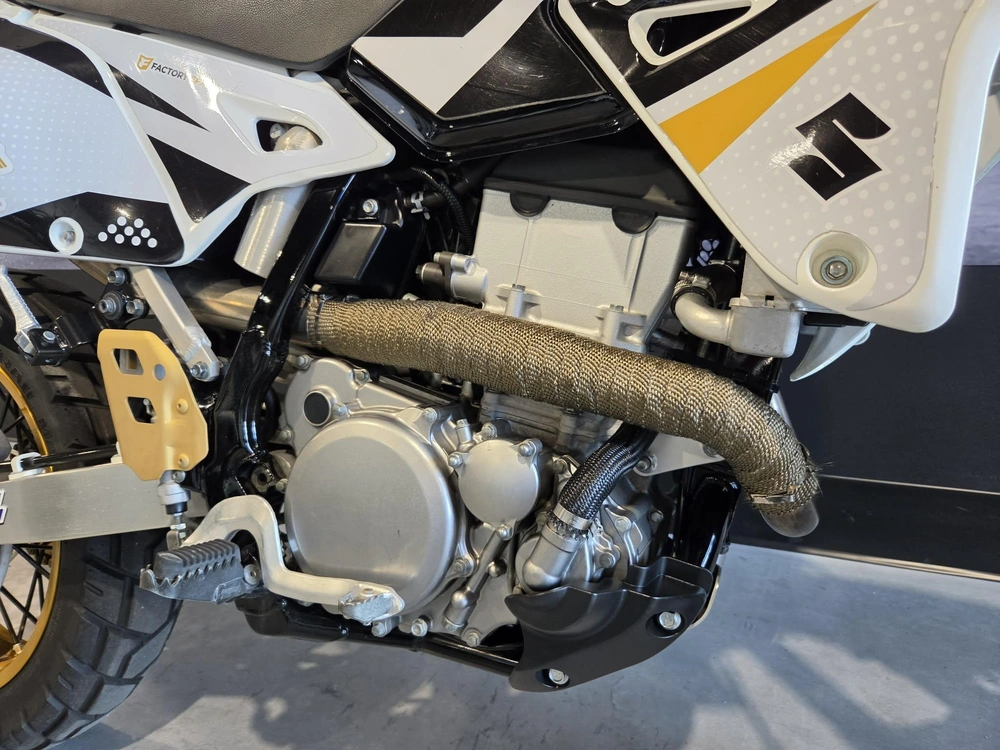 Suzuki Drz 400 2015 alt
