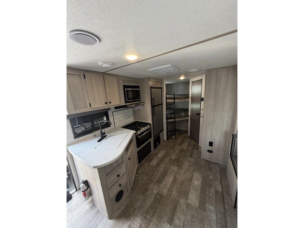 2024 Riverside Rv Intrepid 240bhs alt