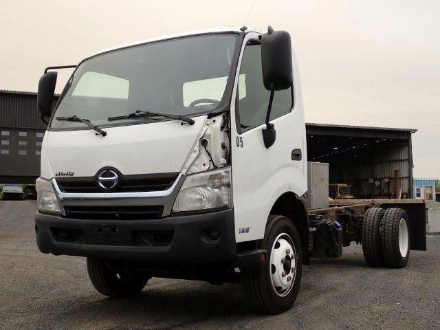 Hino 195 2018