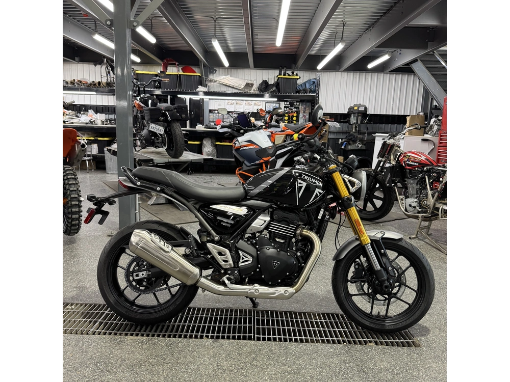 Triumph Speed 400 Noir 2026 alt