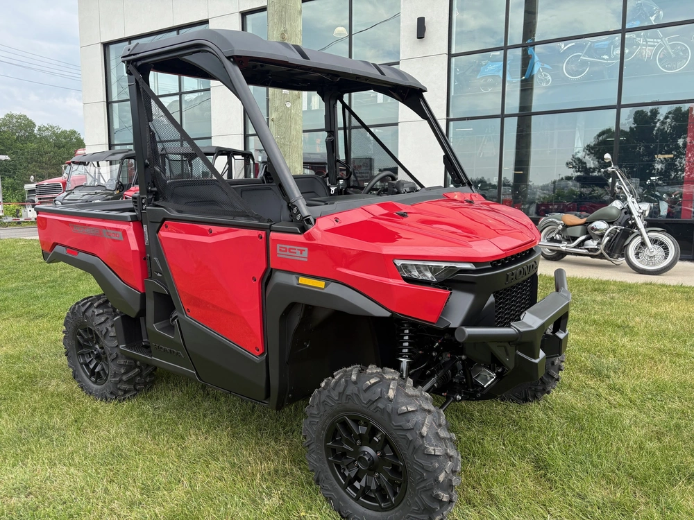 Honda Pioneer 1000 3 Places Deluxe Edition 2026 alt