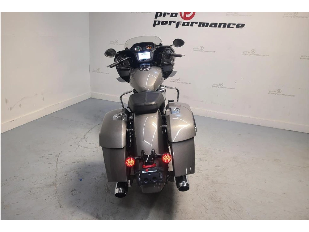 Indian Motorcycle Challenger 2020 alt