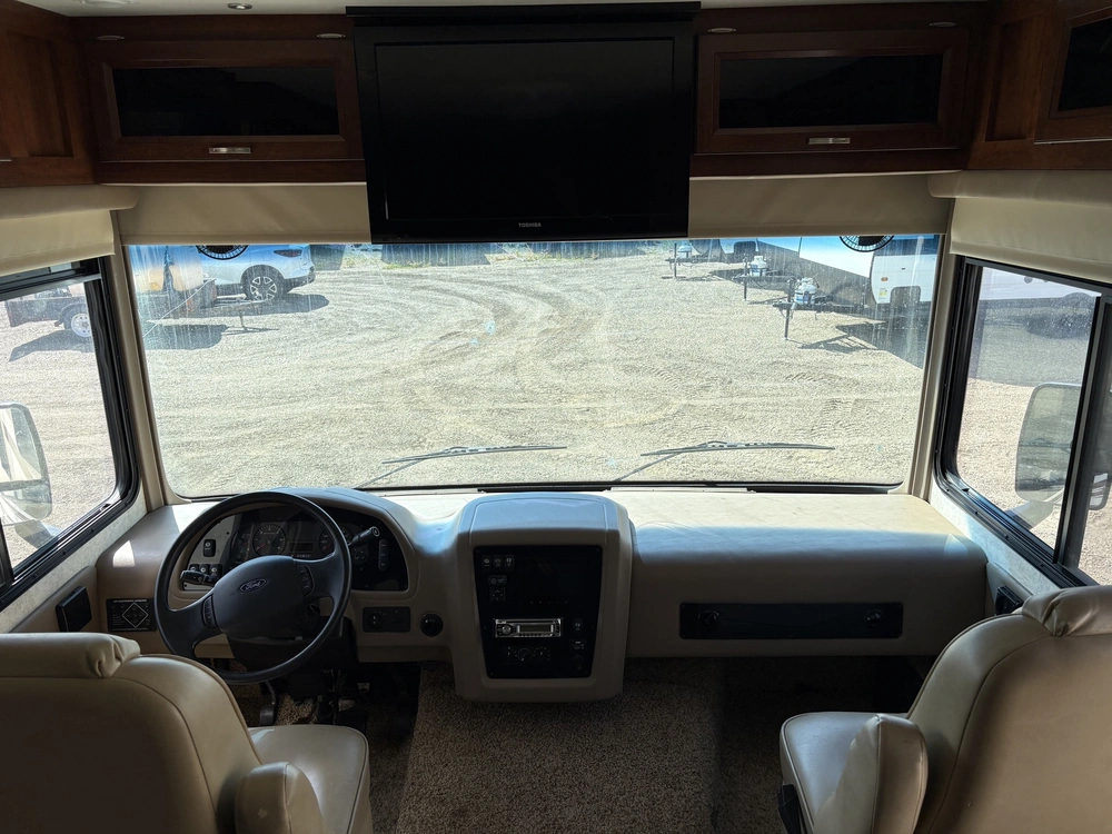 2013 Ford Georgetown 280ds alt