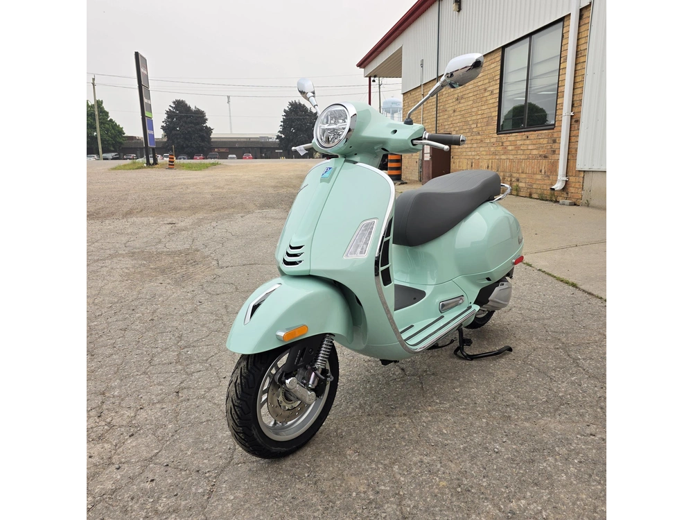 2026 Vespa Gts 310 alt