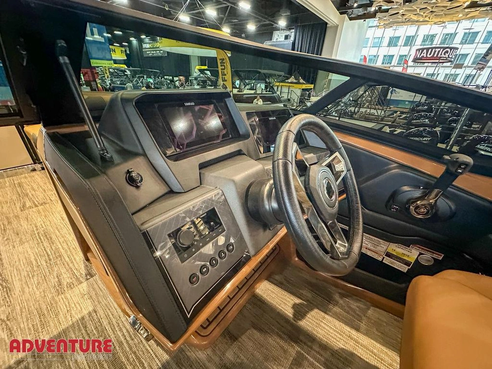 2026 Other Levata 23 Qls Windshield alt