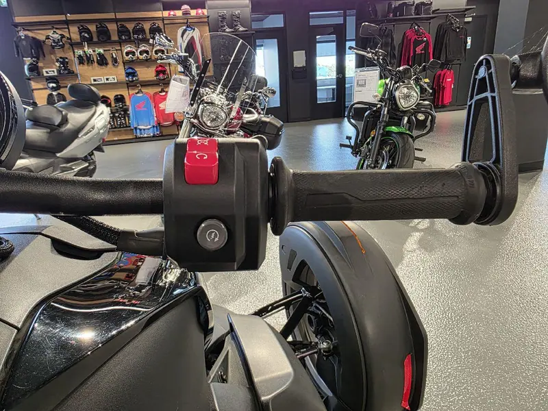 Can-Am RYKER 900 ACE 2023